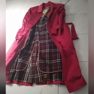 Vintage! STUNNING 90s 
BURBERRY RED TRENCH COAT